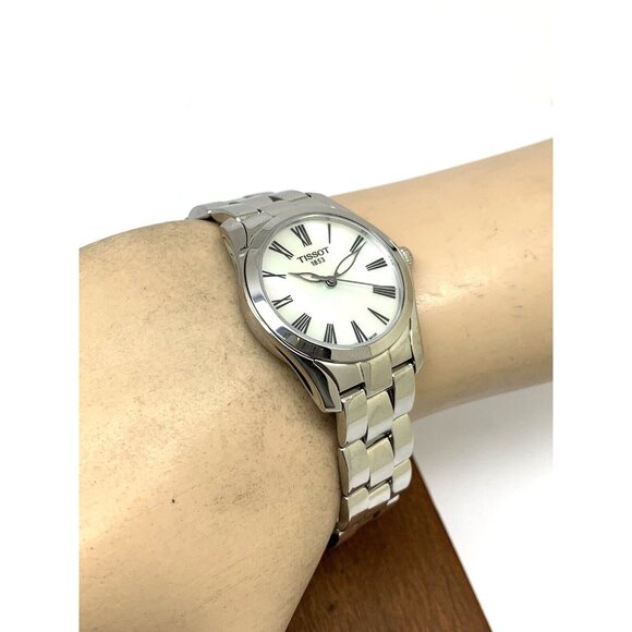 Tissot Women's Watch Swiss Quartz Mother of Pearl Dial Silver T1122101111300 - Picture 5 of 13